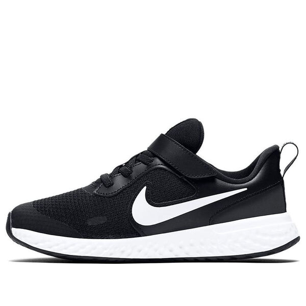 

Революция кроссовок 5 Nike, белый