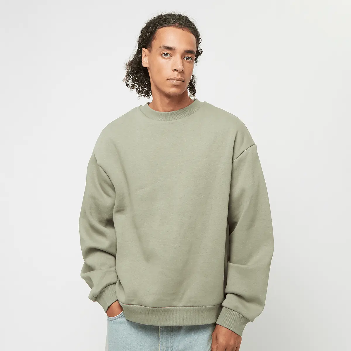 

Толстовка Urban Classics Fluffy Crewneck, зеленый