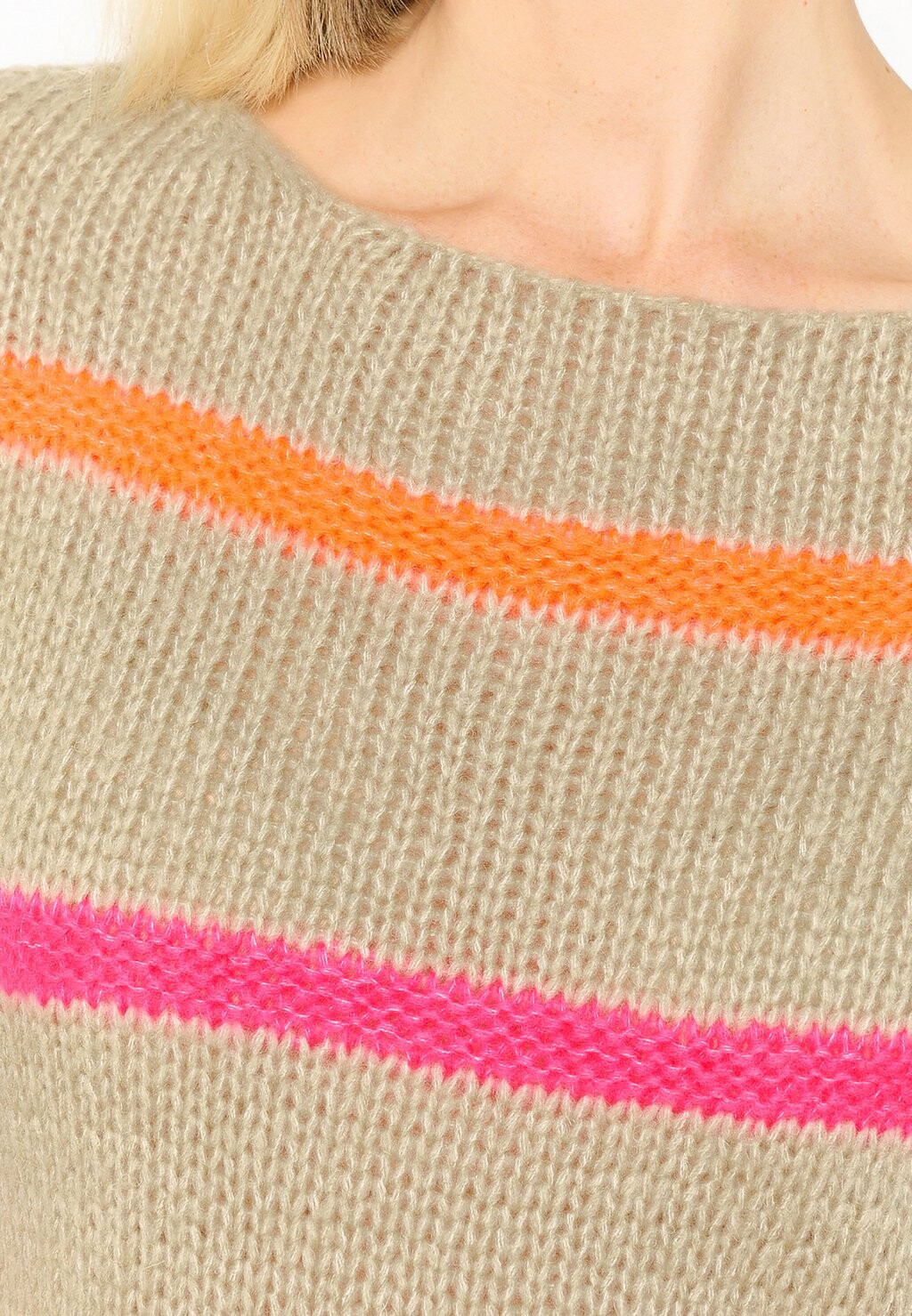 

Джемпер WITH COLOURED STRIPES LolaLiza, серо-коричневый