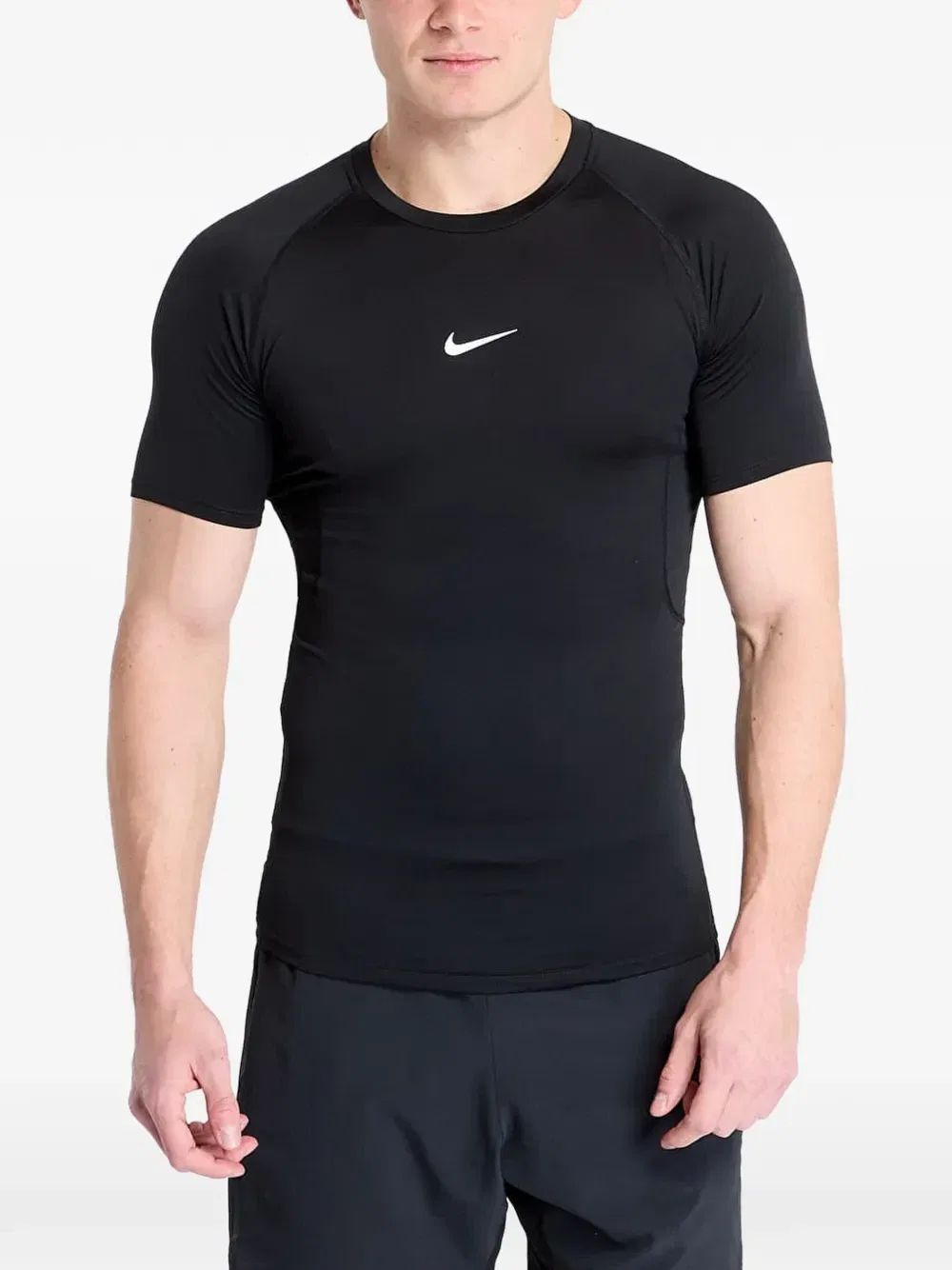 Футболка с короткими рукавами и логотипом Nike, черный — фото 3