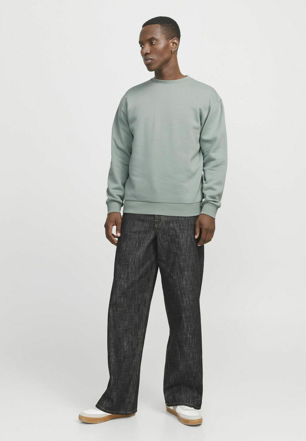 

Толстовка JJEBRADLEY CREW NOOS Jack & Jones, светло-зеленый