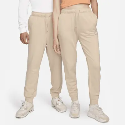 

Джоггеры Nike Sportswear Club Fleece, цвет Sanddrift/White