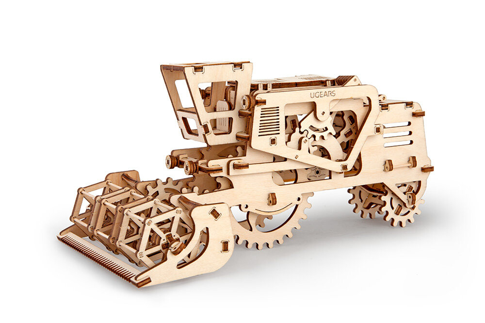 

UGears, механическая складная модель комбайна
