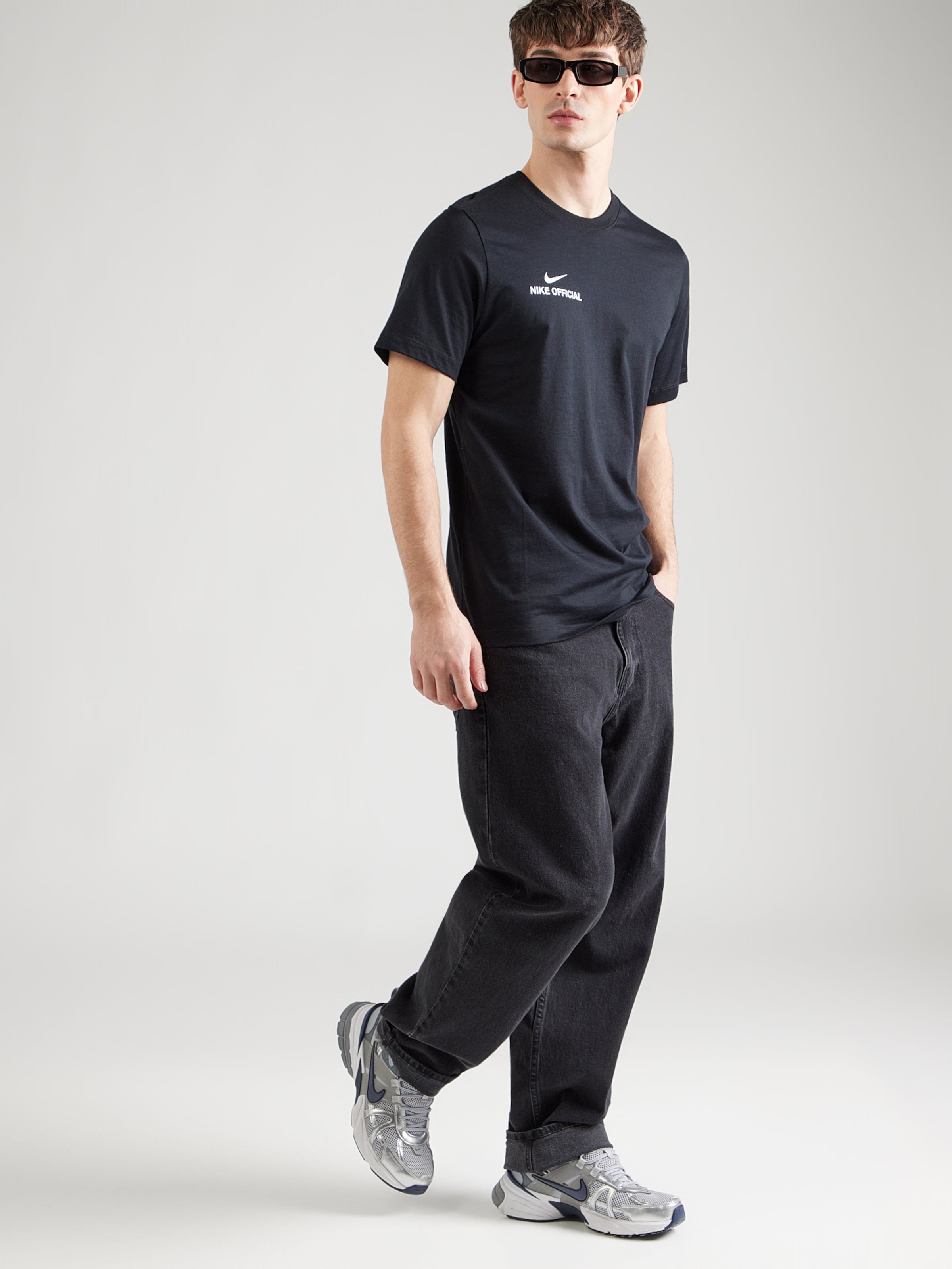 Nike Sportswear Футболка 'OFFICIAL' в черном цвете — фото 4