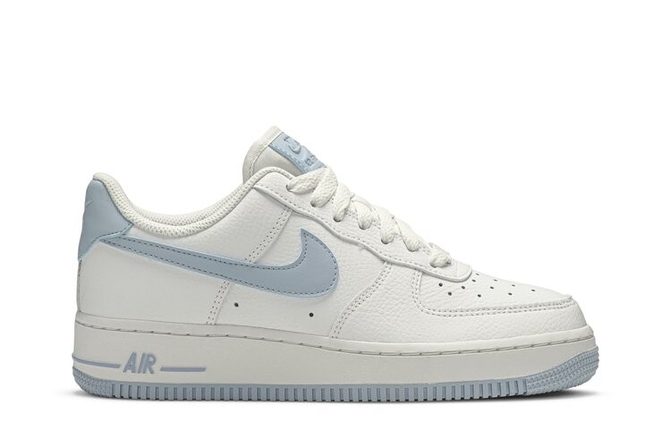 Кроссовки Nike Wmns Air Force 1 Low '07 Patent 'Light Armory Blue', синий