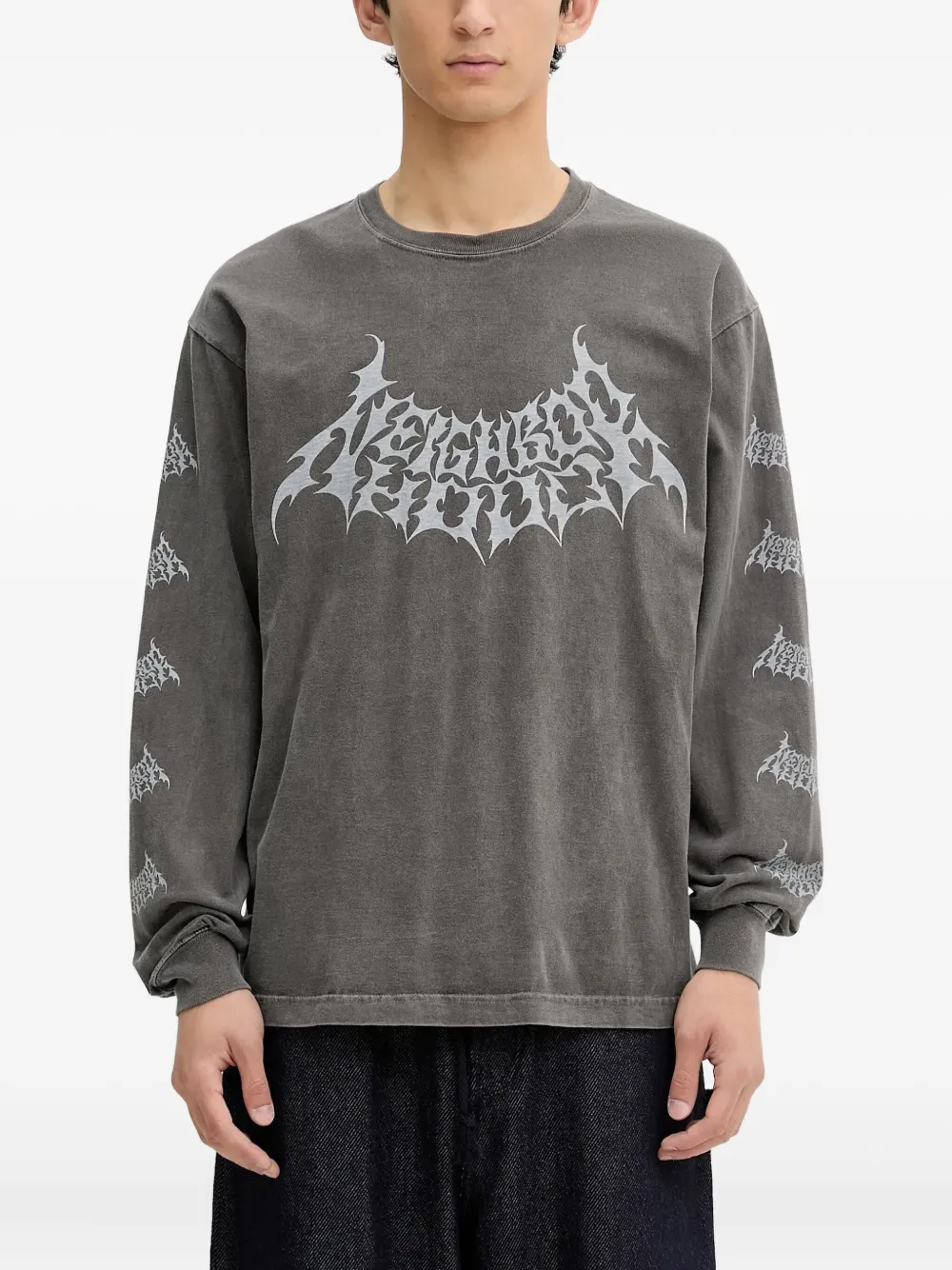 

Футболка с длинными рукавами и принтом Neighborhood, серый