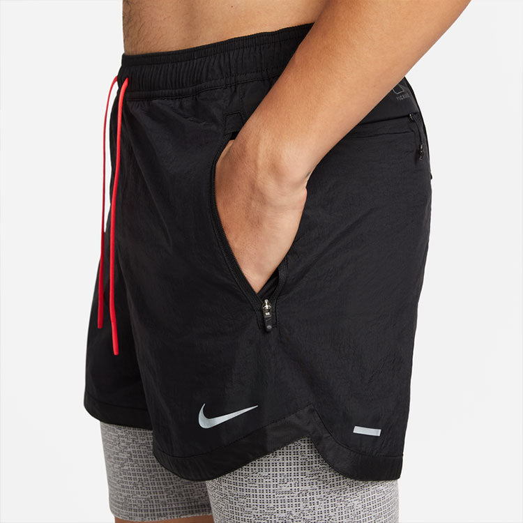 Шорты Men's Nike Solid Color Reflective Logo Water Repellent Breathable Printing Shorts Black DM4633-010 — фото 4
