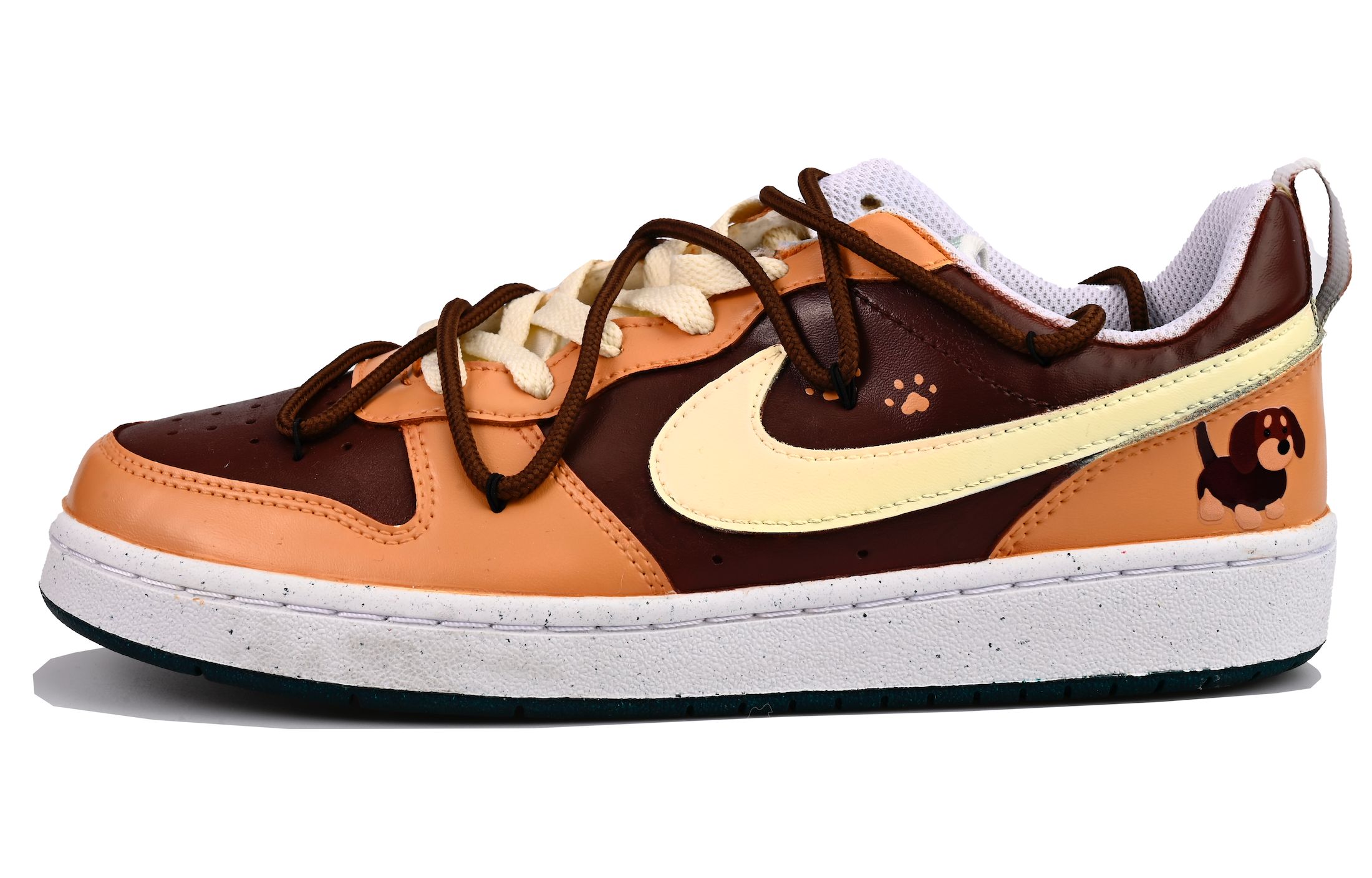 

Court Borough Dachshund Puppy Vlad Winter, Warm, Ambient Synthetic Leather Low top Детские скейтборд кроссовки Nike, желтый коричневый