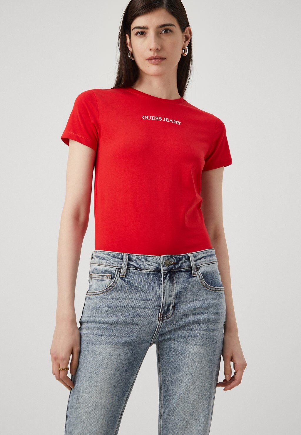

Принт на футболке LOGO Guess Jeans, красный
