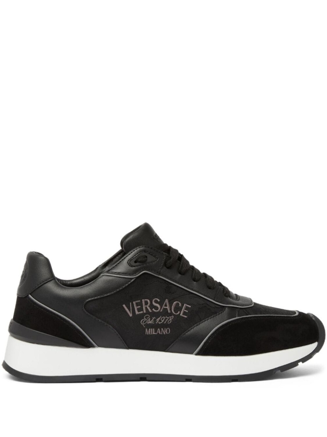 

Versace кроссовки со вставками и вышитым логотипом, черный