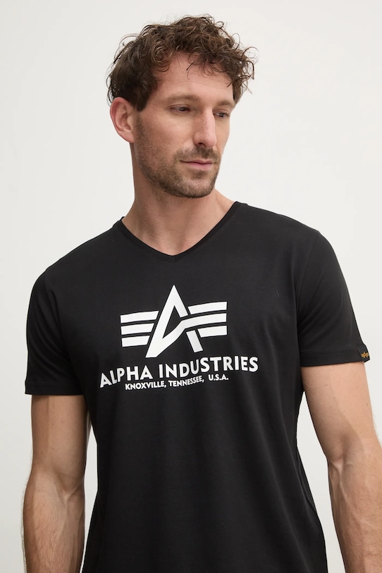 

Футболка Alpha Industries, черный