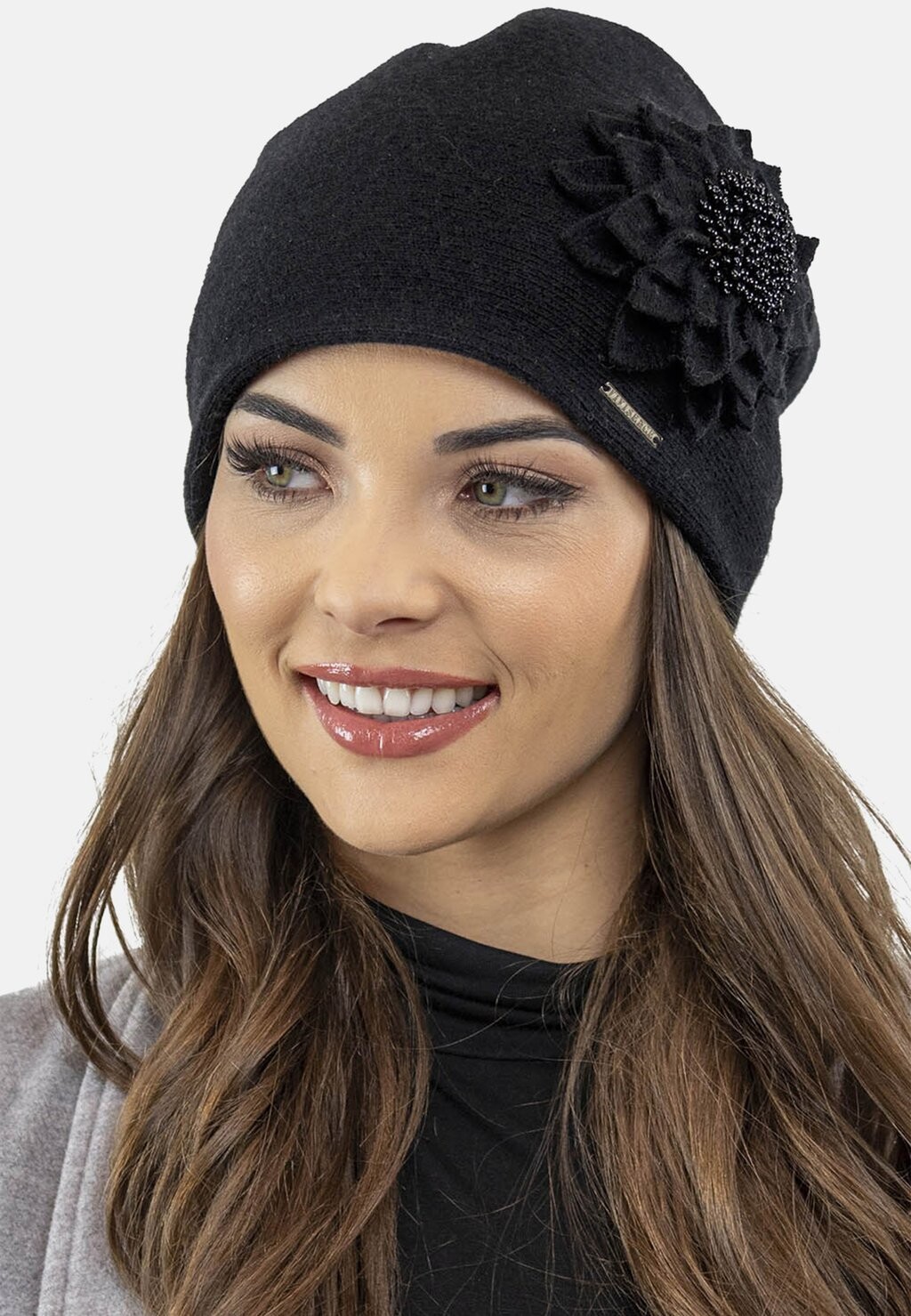 

Шапка Vivisence, цвет black