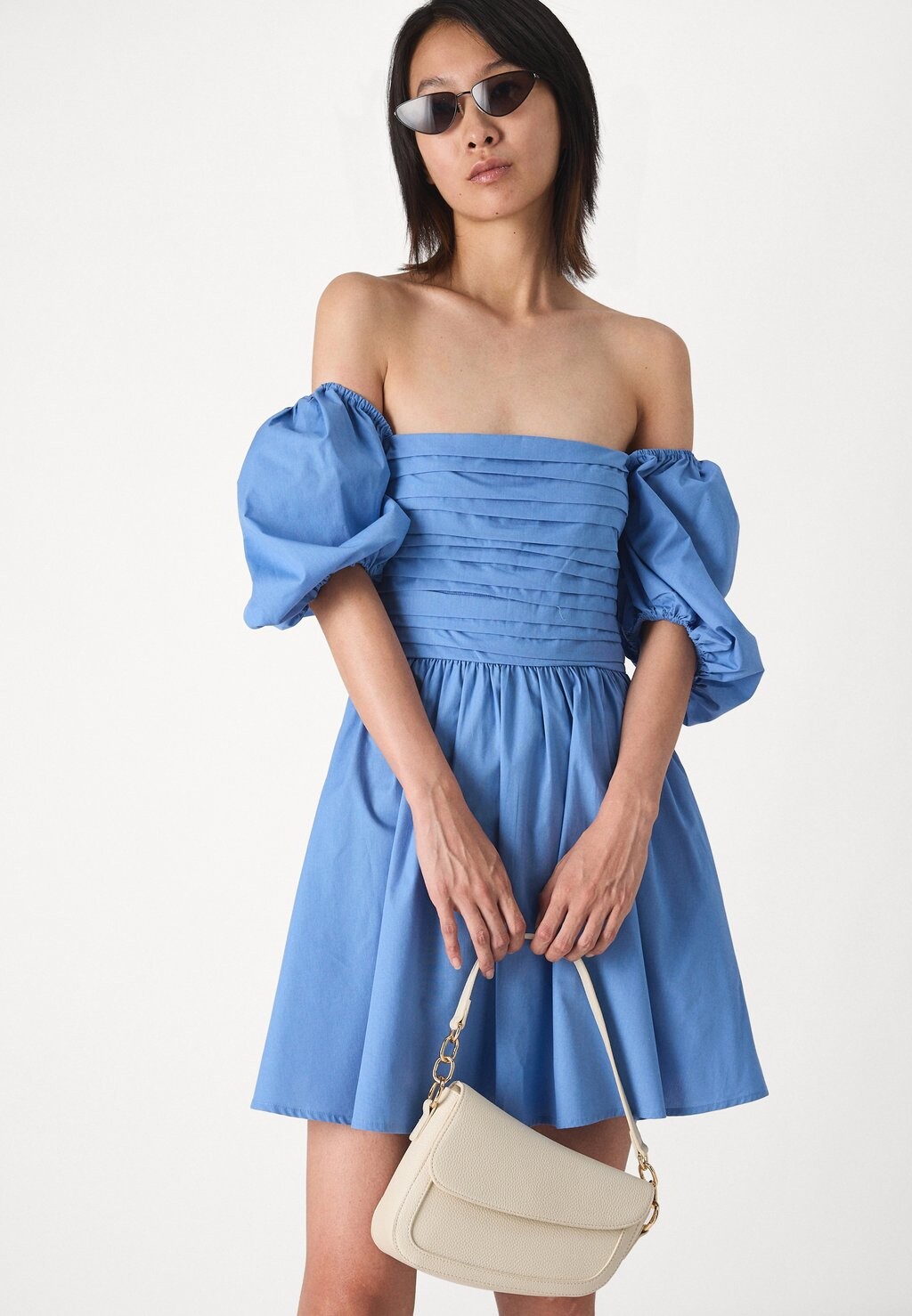 

Повседневное платье EMERSON MINI DRESS Abercrombie & Fitch, синий