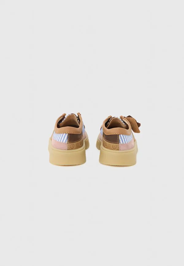 Повседневные кроссовки torview на шнуровке Clarks, Multi-Coloured — фото 3