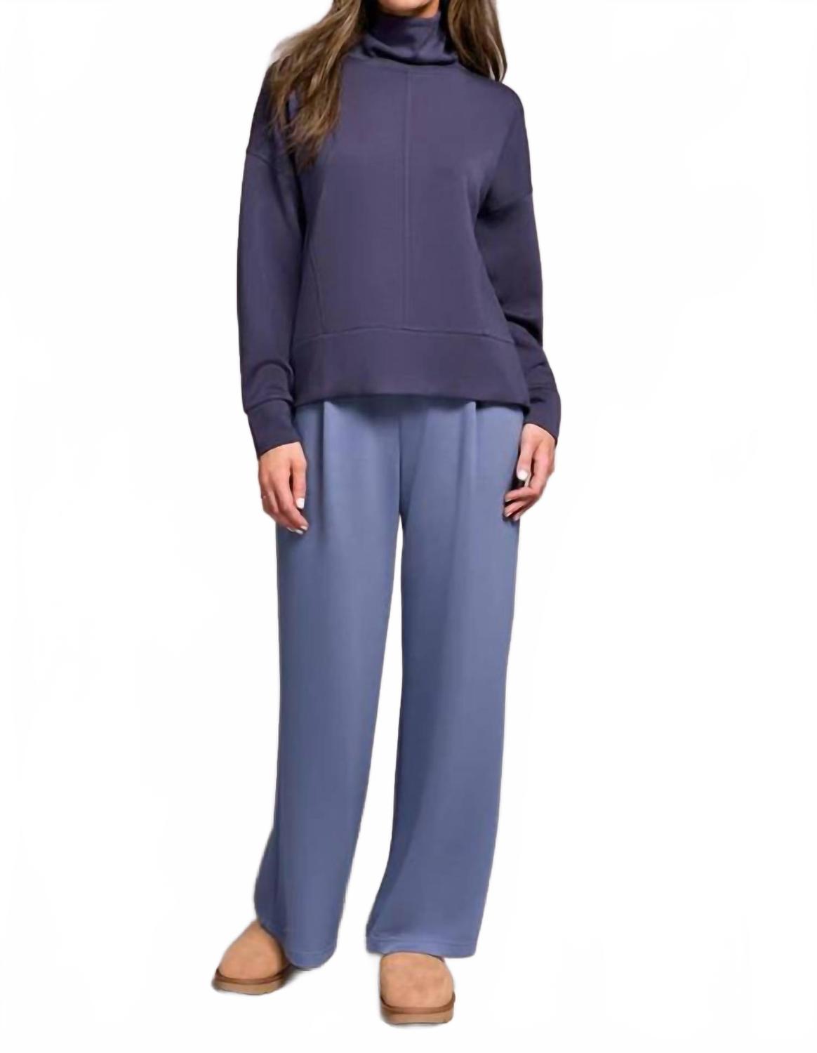 

TRIBAL Топ Techno Lux с откидными плечами и воротником-стойкой, цвет сапфировый