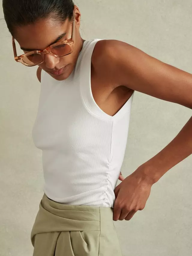 

Топ Reiss Trudy Ruched Side Ribbed Vest, белый