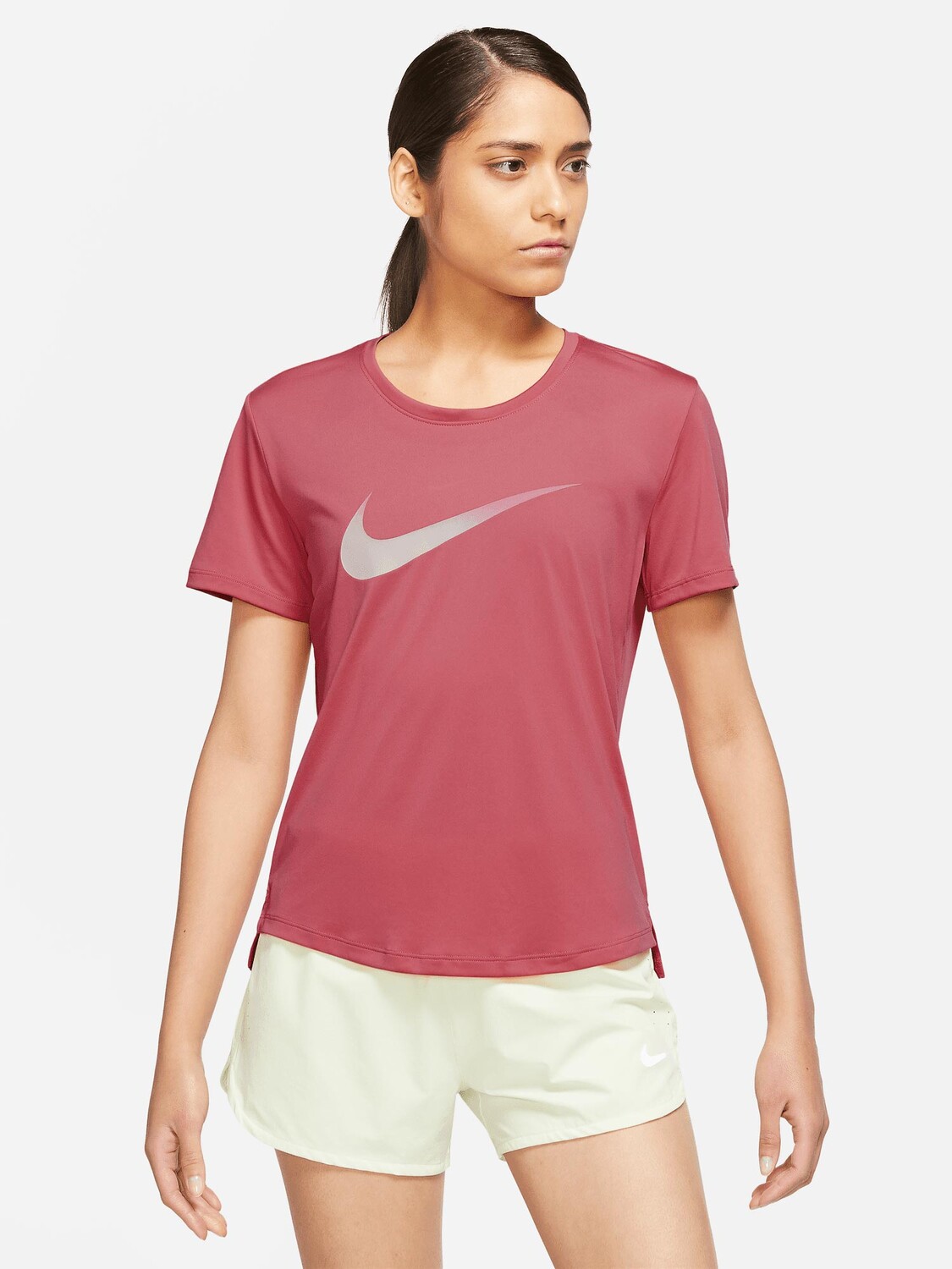 

Футболка Nike W NK ONE DF SWSH HBR SS, красный