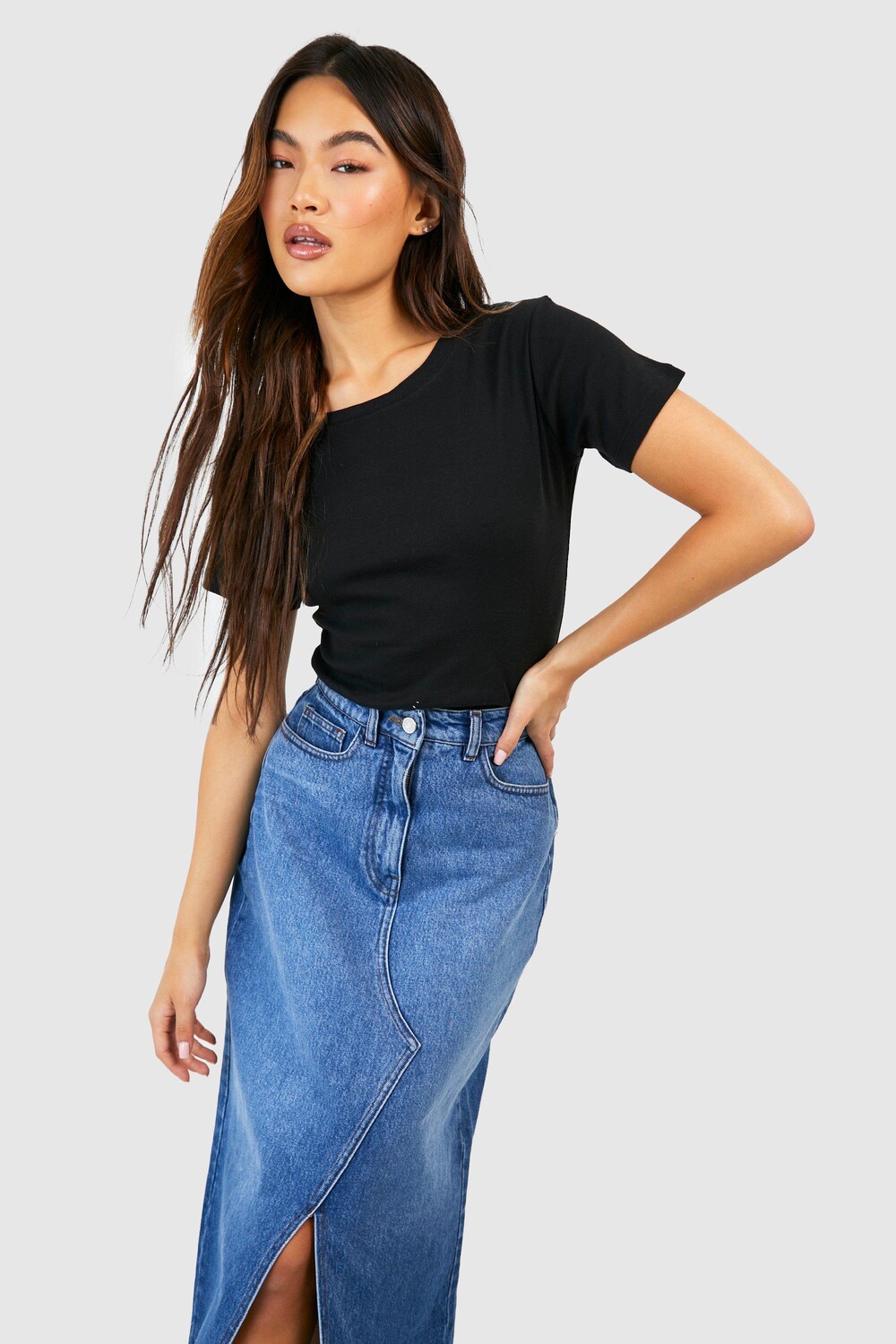 

Футболка с коротким рукавом и круглым вырезом boohoo, черный