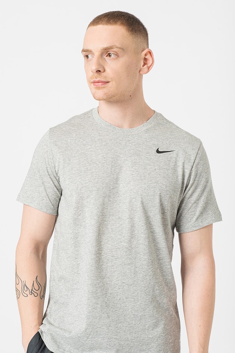 

Фитнес-Футболка с овальным вырезом и Dri-FIT Nike, серый