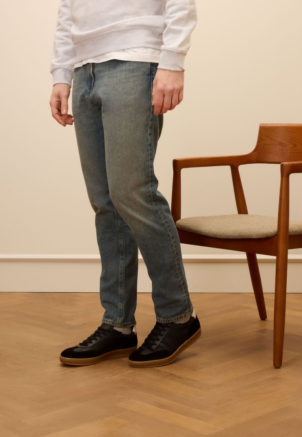 

Кроссовки MIT-DETAILS Manfield, черный