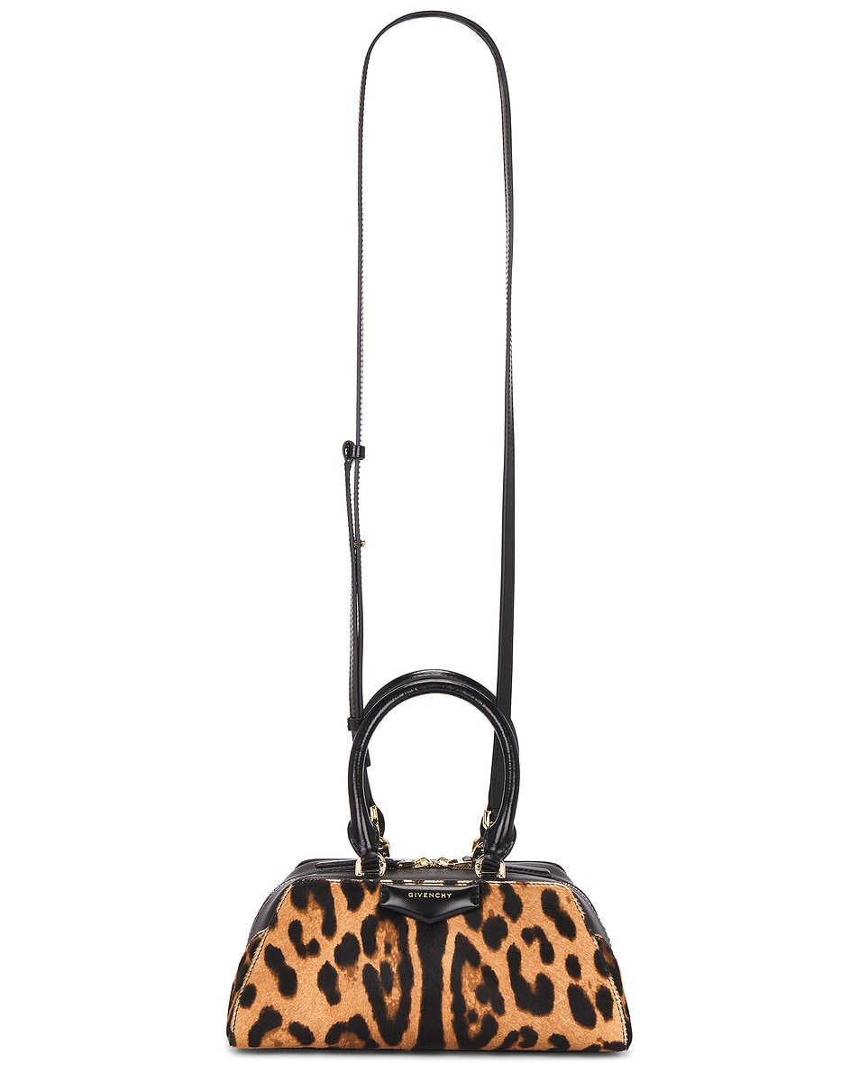 

Мини-сумка Antigona East West Givenchy, Black & Beige