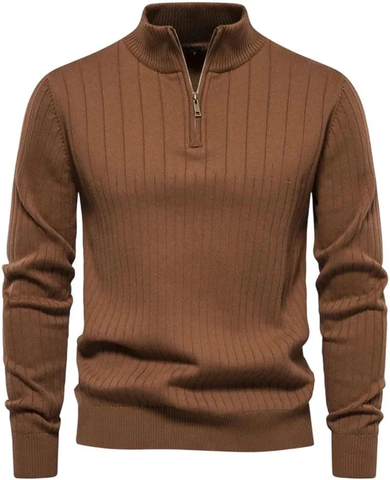 

Мужской вязаный жилет с полосками и воротником-стойкой