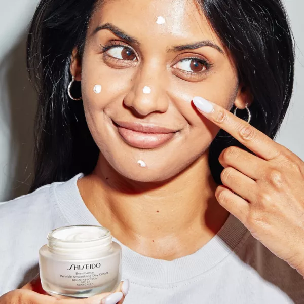 Крем для лица SPF SHISEIDO Benefiance дневной для разглаживания морщин — фото 3