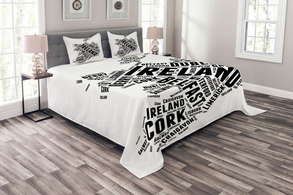 

ABAKUHAUS Ireland Map Комплект покрывала с изображением современного города, комплект с моющимися наволочками, для односпальных кроватей 220 x 220 см, темно-серый и белый