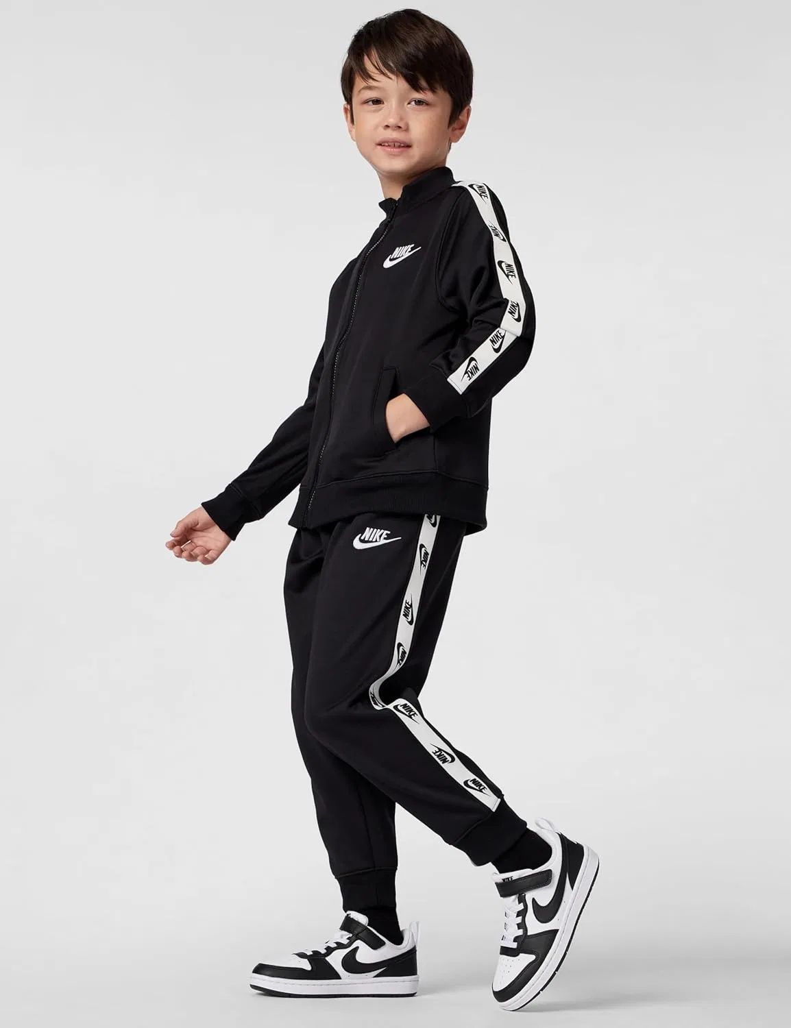 Детский спортивный костюм Dri-FIT Logo Taping, Nike, черный — фото 2