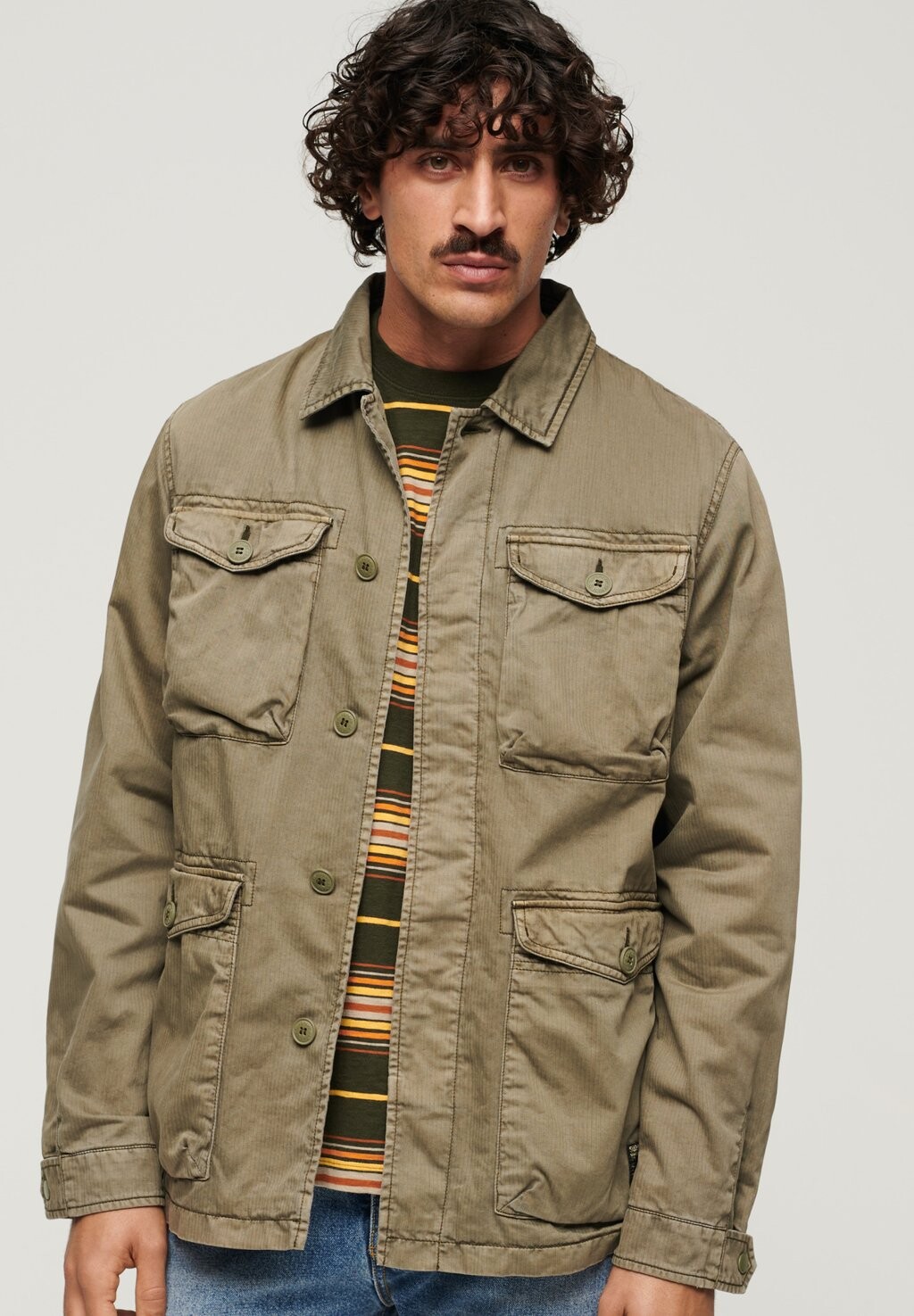 

Легкая куртка Superdry, цвет dusty olive green