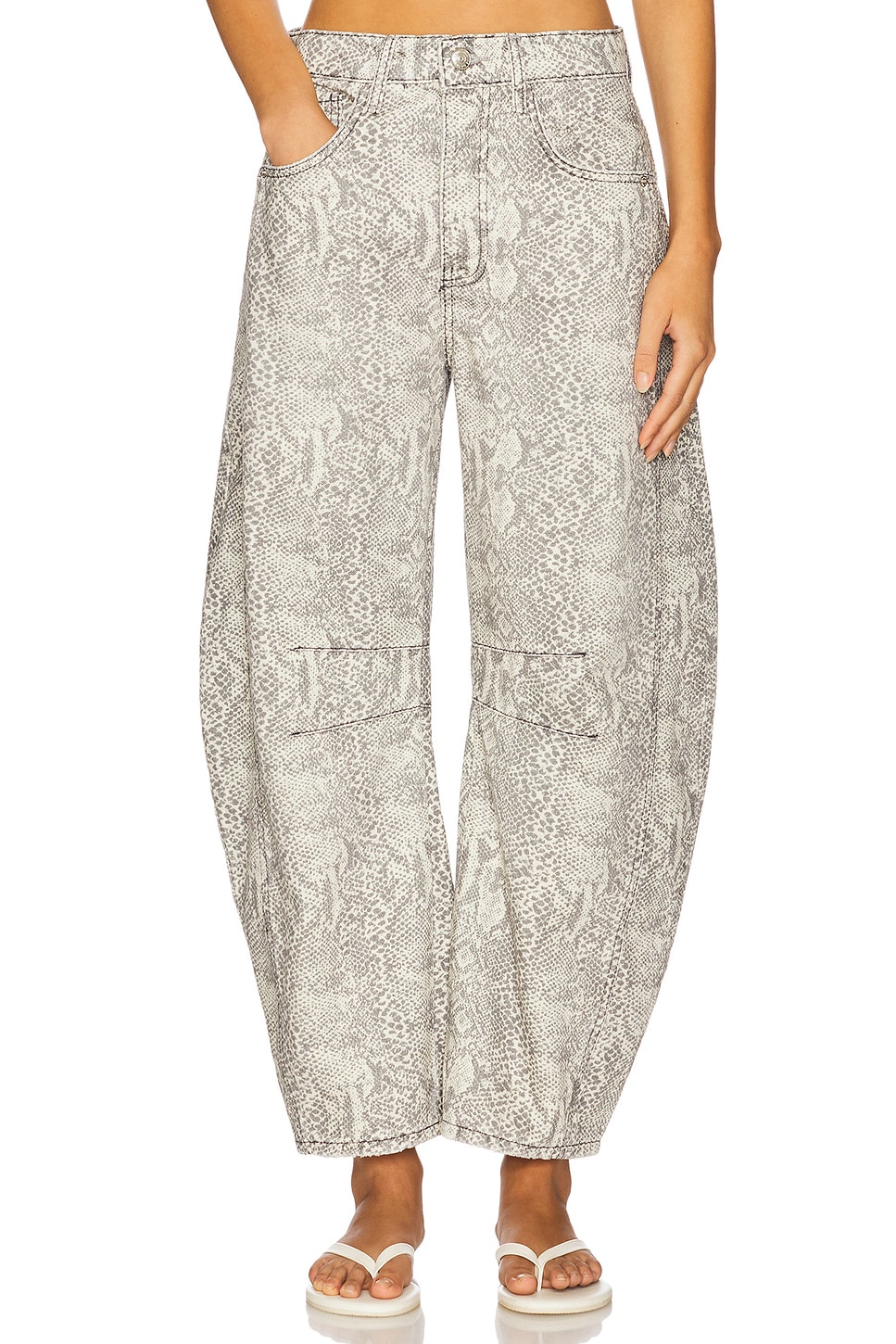 

Принтованный брюки-бочонок Goodluck Free People, snake combo
