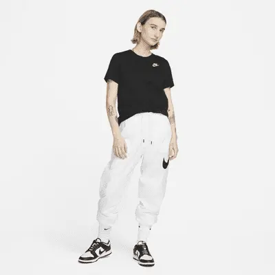 Футболка Nike Sportswear Club Essentials, черный/белый — фото 4