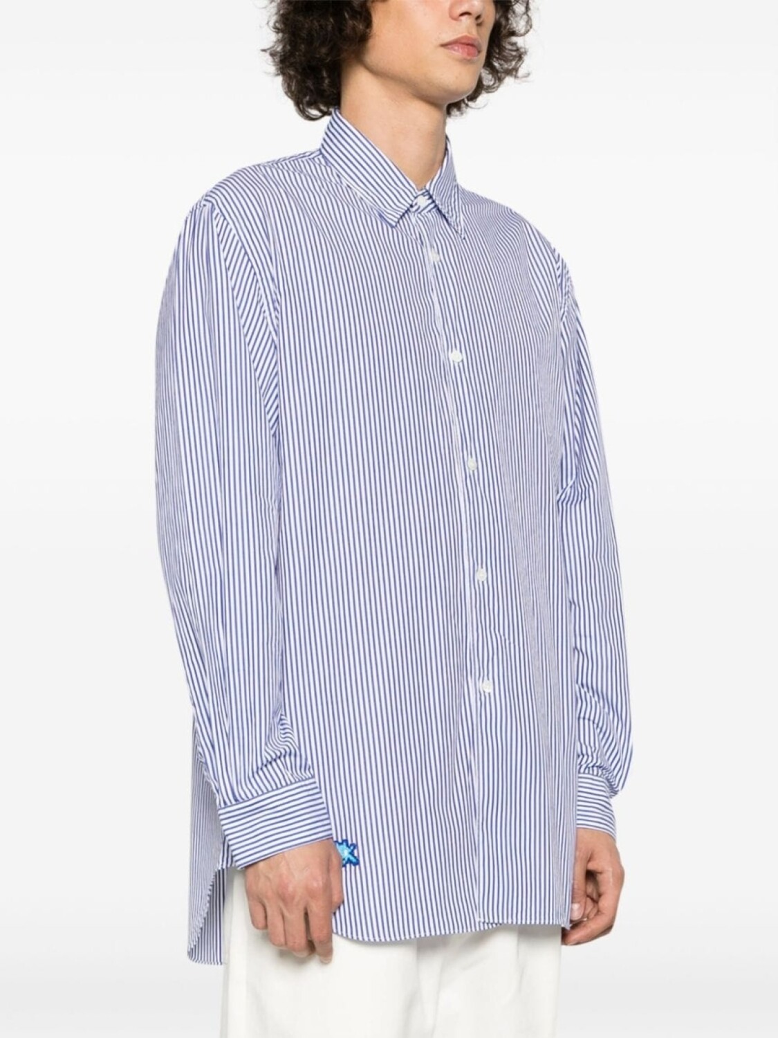 Comme Des Garçons Play полосатая рубашка с нашивкой Pixel из коллаборации с Invader, белый — фото 3