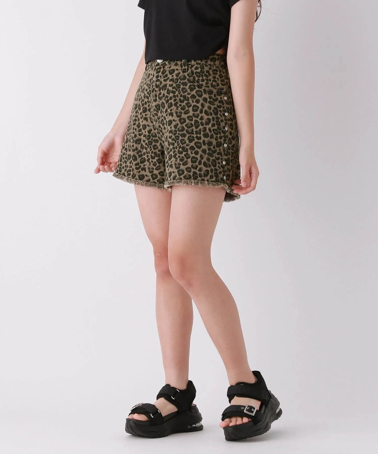Джинсовые шорты с заклепками Repipi armario, Leopard 55