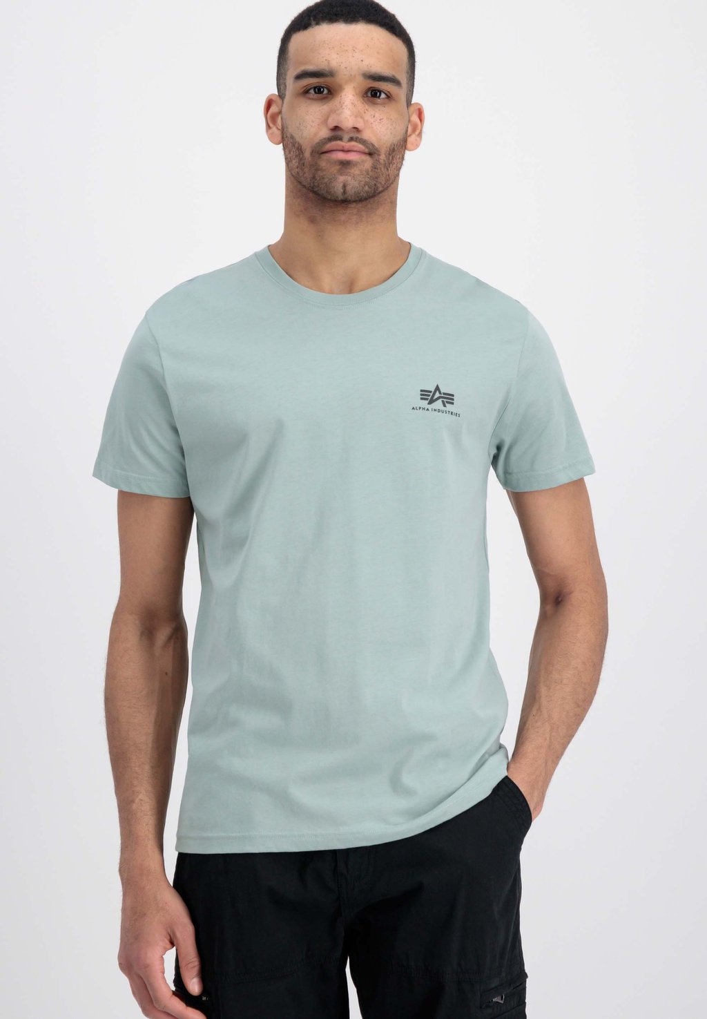 

Базовая футболка Alpha Industries, светло-зеленый