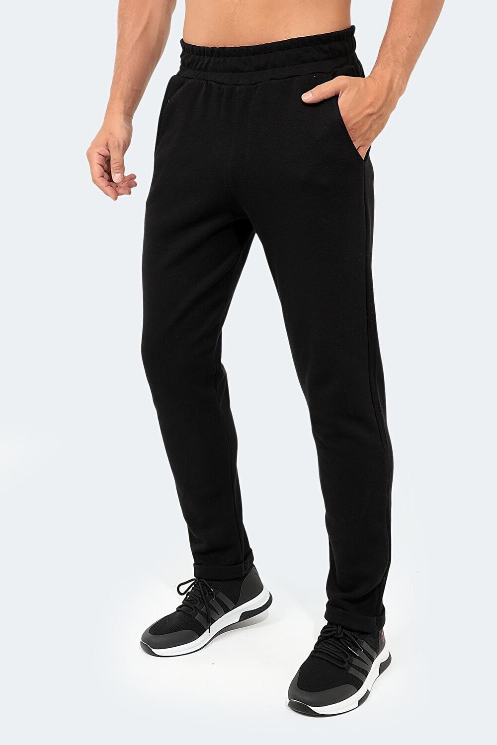 

Мужские спортивные штаны BARTOL черные SLAZENGER