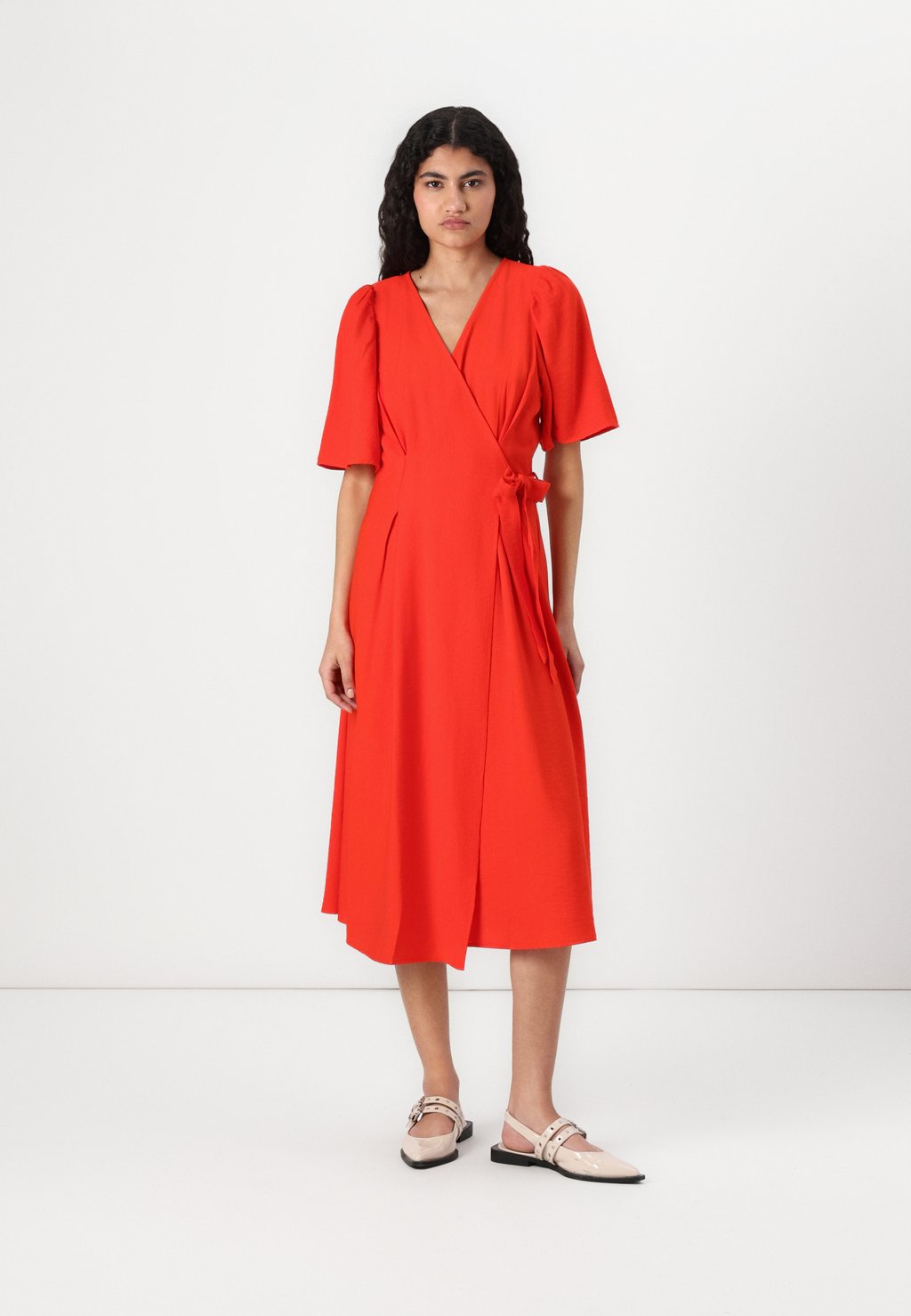

Повседневное платье VMHANNAH WRAP DRESS Vero Moda, красный