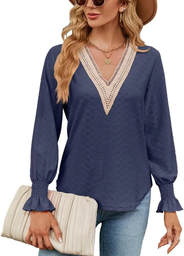 

Женская блузка с кружевным вырезом и длинными рукавами