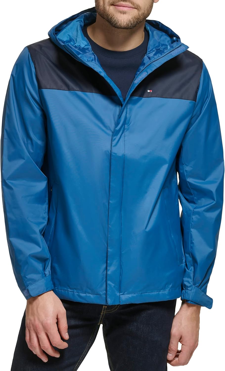 

Мужская легкая дышащая водонепроницаемая куртка с капюшоном Tommy Hilfiger, Navy/Blue Coast Colorblock