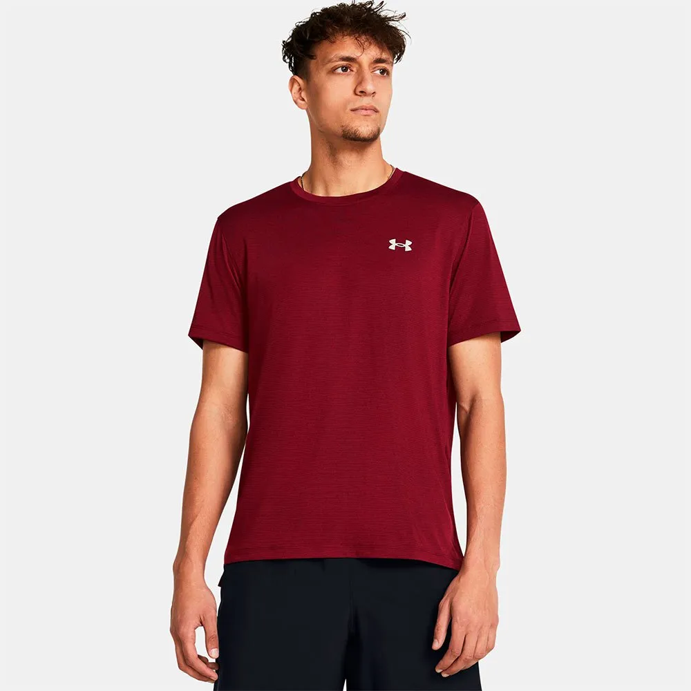 

Футболка Under Armour Launch, красный