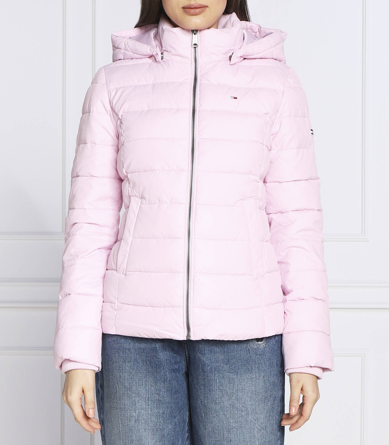 

Куртка Tommy Jeans basic regular fit, пудрово-розовый