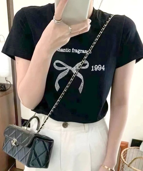 

Футболка с коротким рукавом, декорированная стразами и лентой Riff, черный