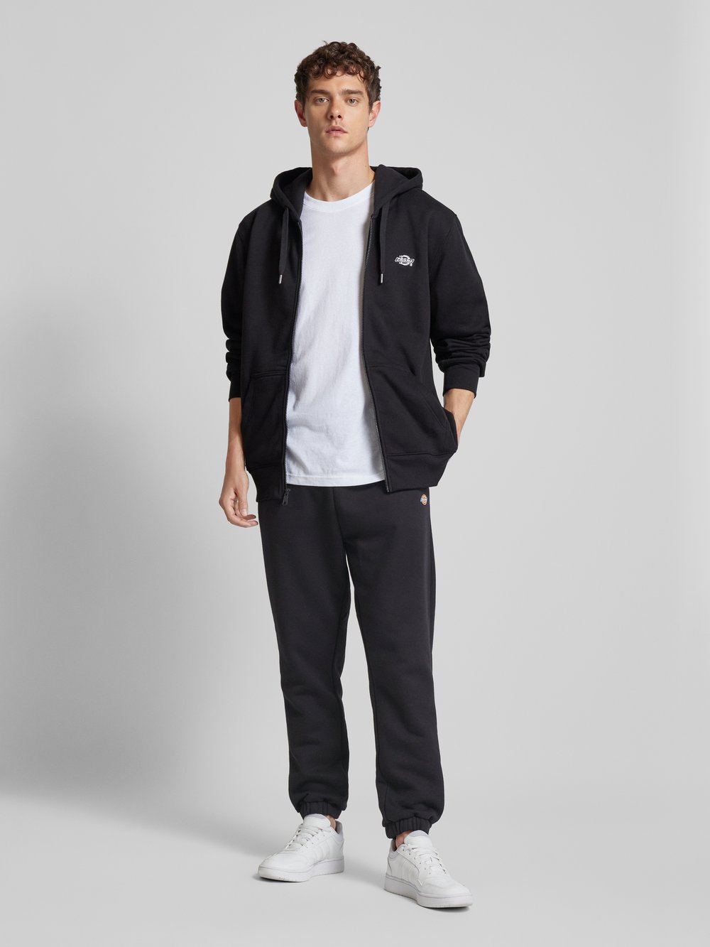 

Спортивные брюки с эластичным поясом модель 'MAPLETON' Dickies, черный