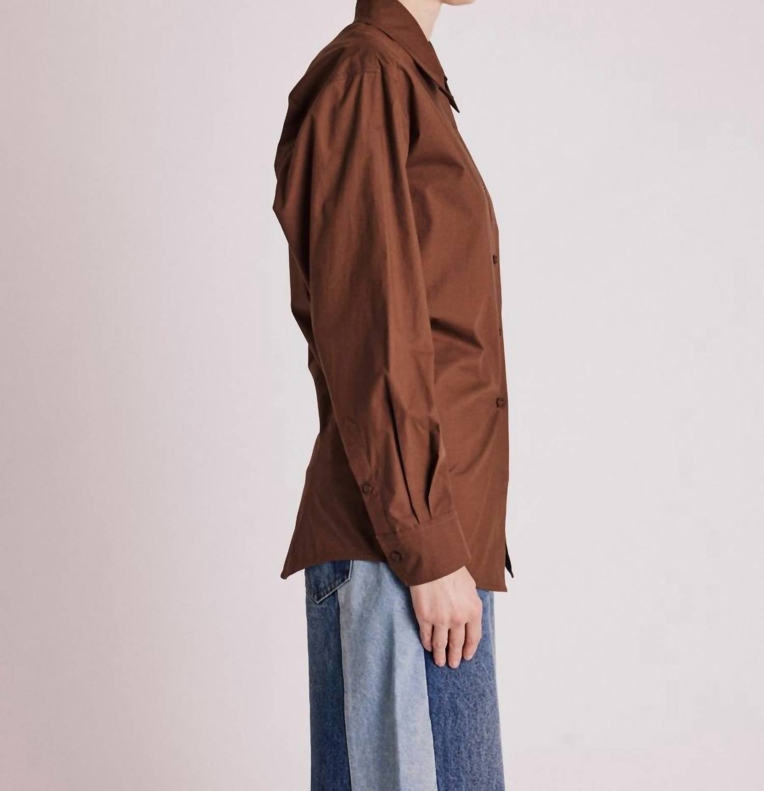 

Рубашка Charmie Fitted Button Down в коричневом цвете Berenice