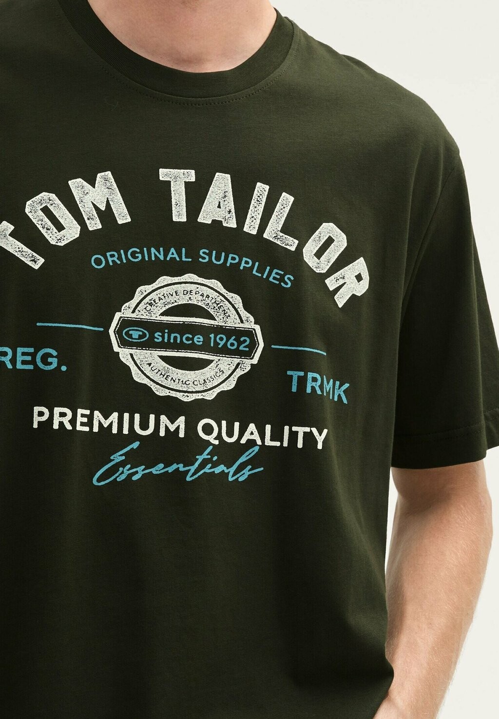 

Футболка с принтом TOM TAILOR, темно-зеленый