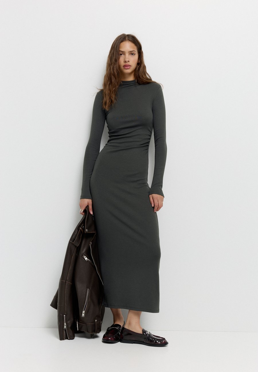 

Платье PULL&BEAR Maxi dress, Dark Grey