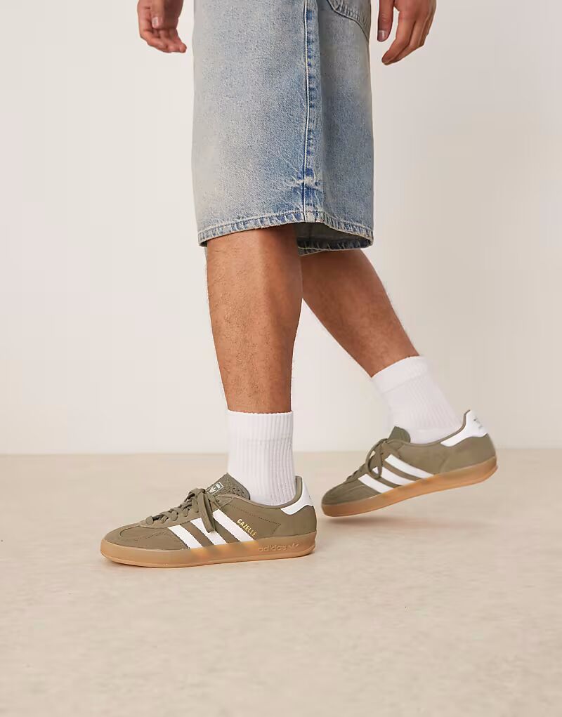

Кроссовки Adidas Originals Gazelle Indoor цвета хаки