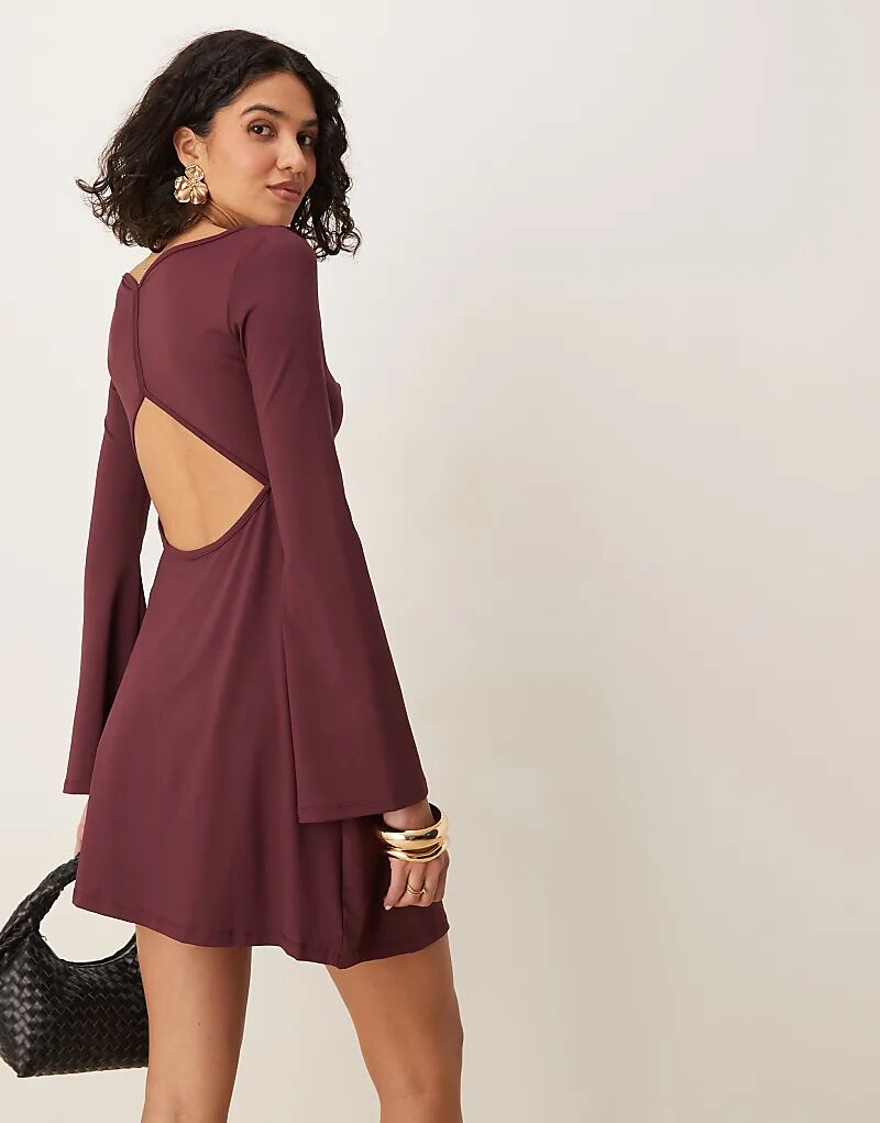 

Мини-платье ASOS DESIGN с вырезом-лодочкой, рукавами-фонариками и декоративной деталью на спине, сливового цвета