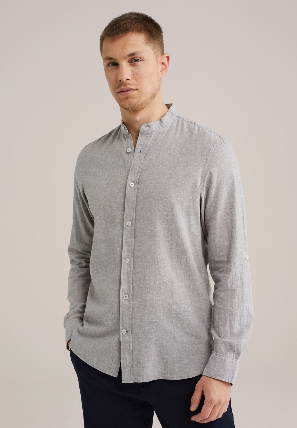 

Рубашка WE Fashion, серый