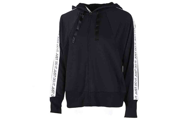 

Куртка женская Nike